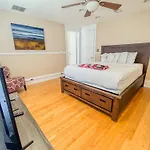 Mayor\'S Manor; Historic Downtown Mansion